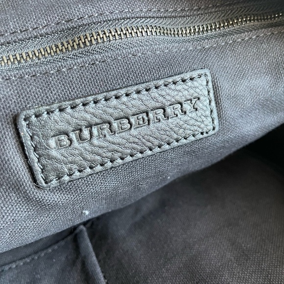Burberry unisex messenger bag - Picture 2 of 10